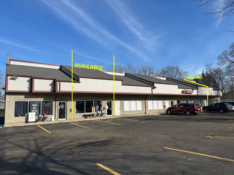 More Photos Of 37466-37522 Ann Arbor Trl, Livonia Storefront For Sale