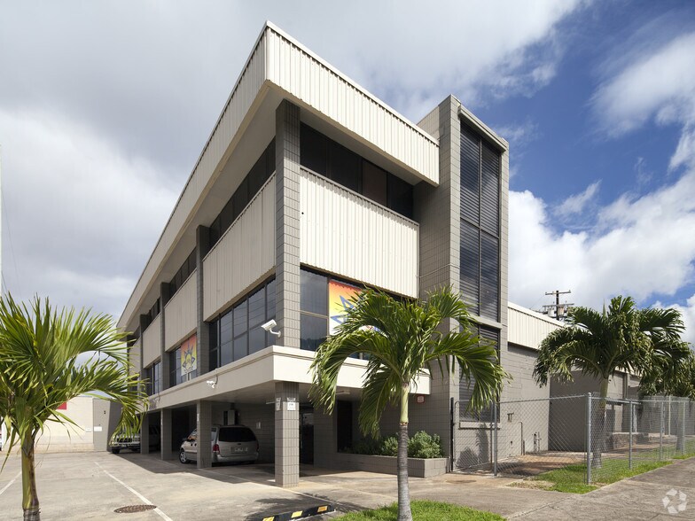 More Photos Of 2222 Kamehameha Hwy, Honolulu Warehouse For Lease
