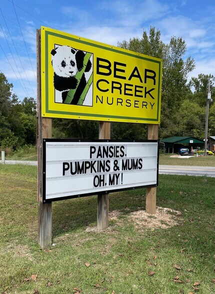 More Photos Of 2798 Highway 23 N, Eureka Springs Garden Center For Sale