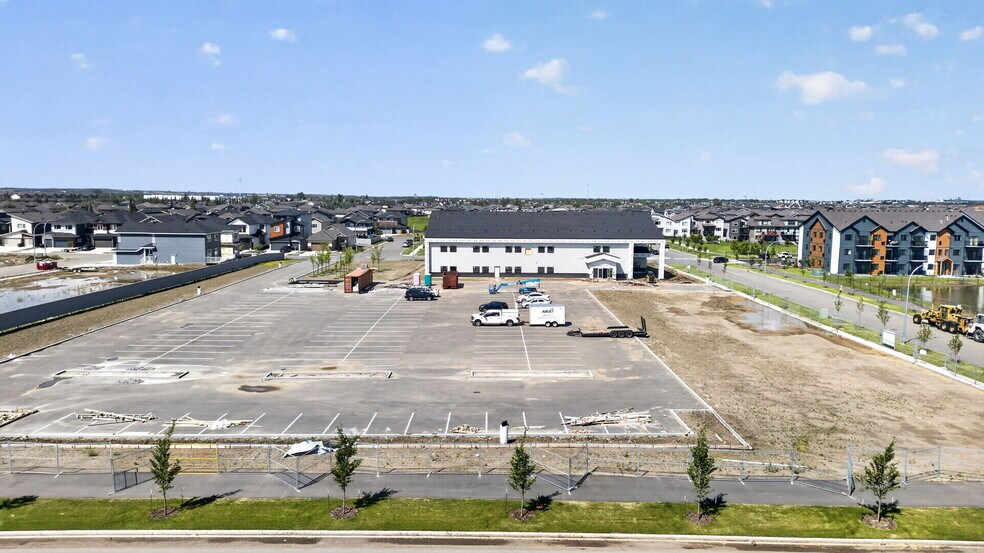 More Photos Of 200 Greenfield link, Fort Saskatchewan Storefront For Lease