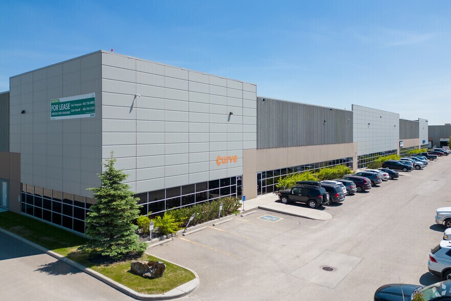 More Photos Of 10725 25th St NE, Calgary Warehouse For Lease