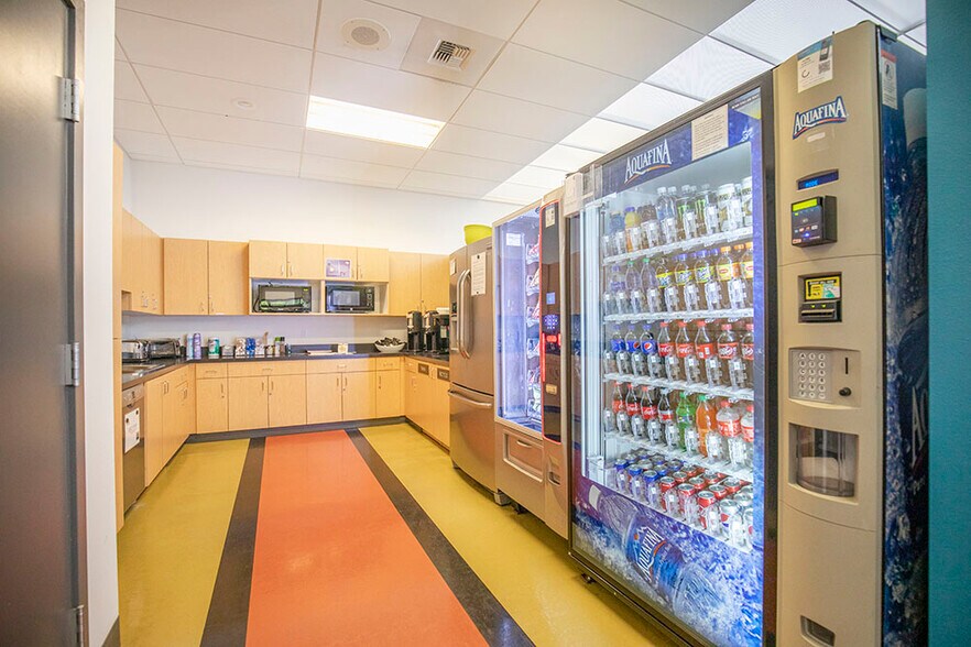 More Photos Of 1920 20th St, Sacramento Office For Lease