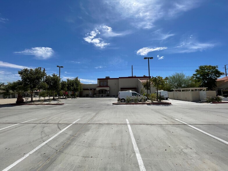 More Photos Of 32475 Date Palm Dr, Cathedral City Freestanding For Lease
