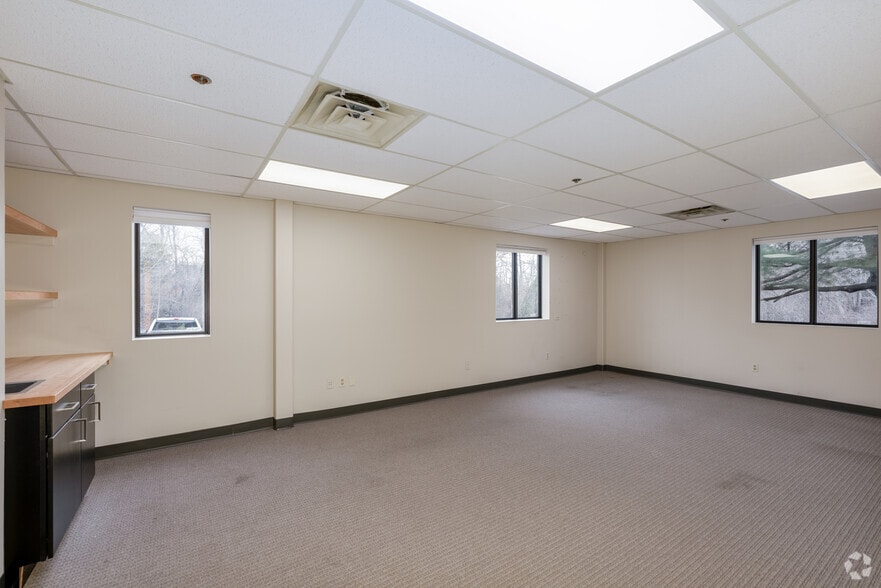 More Photos Of 378 Page St, Stoughton Light Distribution For Sale