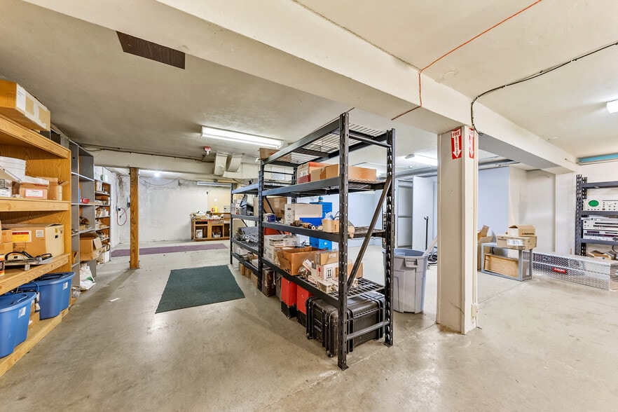 More Photos Of 655 W Umpqua St, Roseburg Radio TVTransmission Facilities For Sale