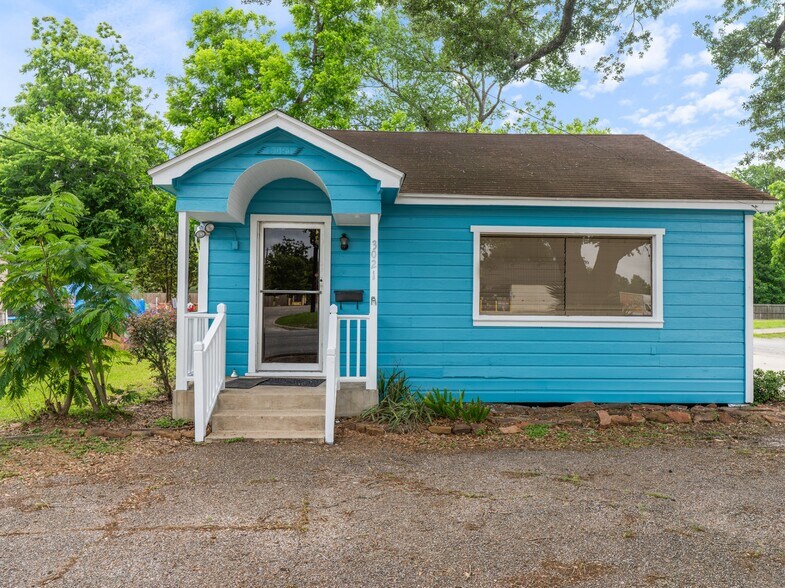 More Photos Of 3021 Avenue F, Bay City Multifamily For Sale