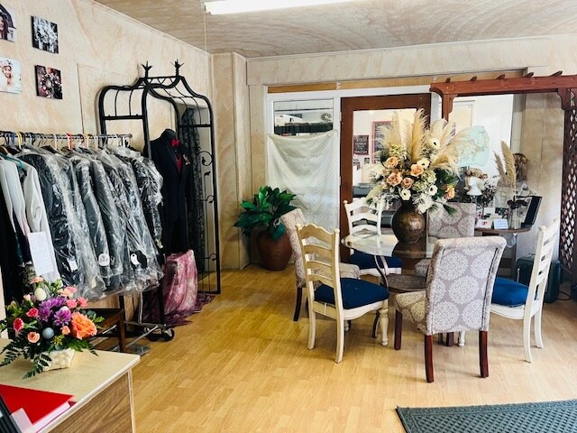 More Photos Of 1911 2nd St, Tillamook General Retail For Sale