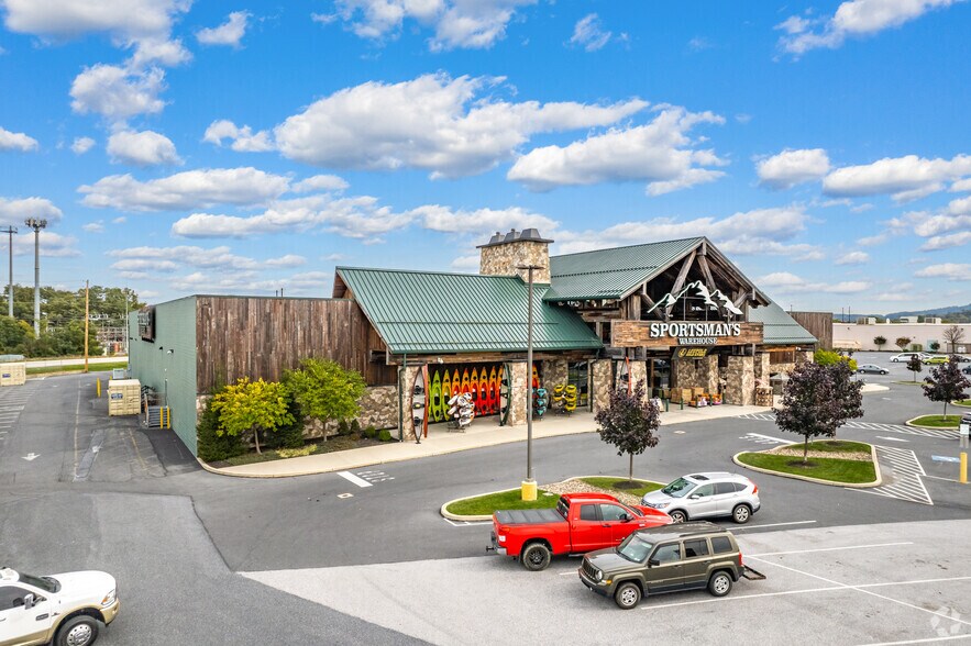 More Photos Of 3500 Capital City Mall Dr, Camp Hill Freestanding For Sale