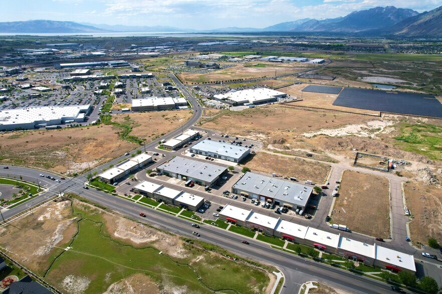More Photos Of 1002-1032 N Market Place Dr, Spanish Fork General Retail For Lease