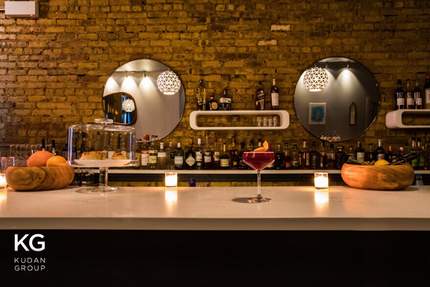 More Photos Of 4716-4722 N Kedzie Ave, Chicago Storefront Retail Residential For Lease