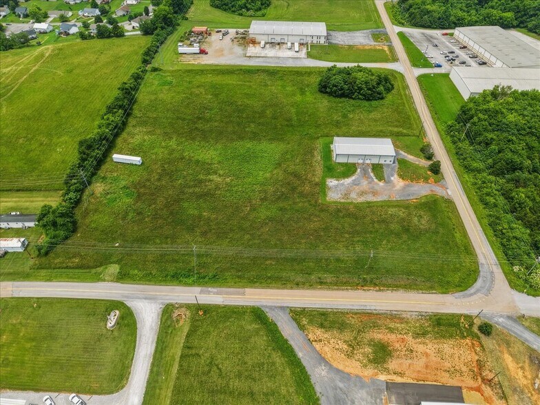 More Photos Of 965 Epco Dr, Dandridge Industrial For Lease