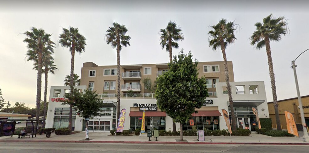 Primary Photo Of 1011 E Adams Blvd, Los Angeles Apartments For Lease