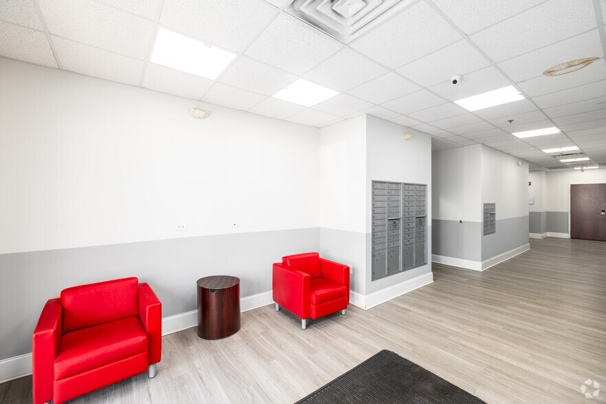 More Photos Of 3525 Quakerbridge Rd, Hamilton Office For Sale