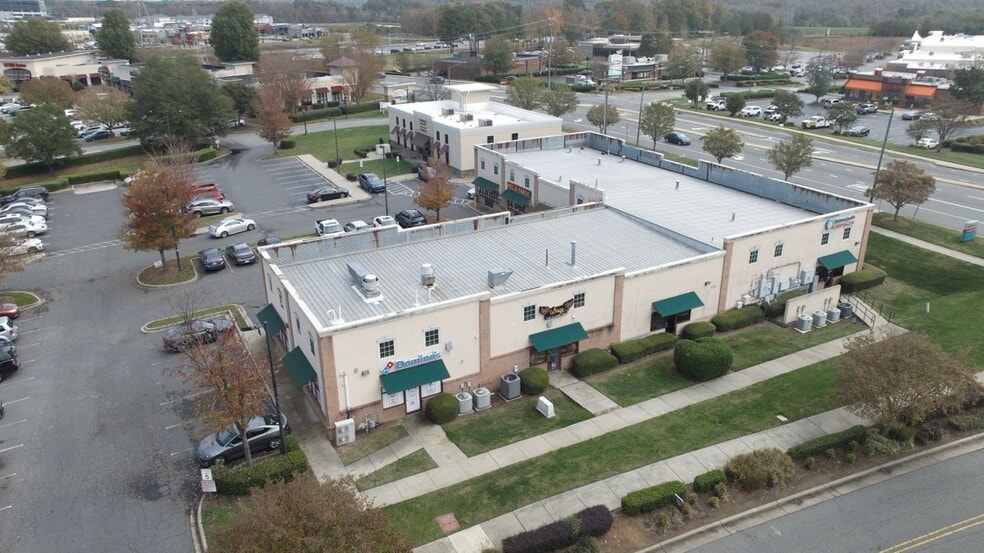 More Photos Of 10210 Couloak Dr, Charlotte Restaurant For Sale