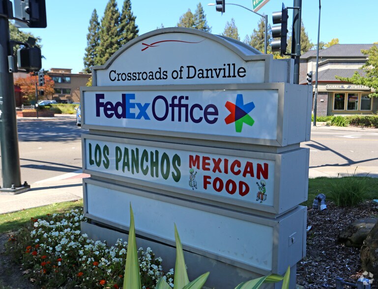 More Photos Of 480 San Ramon Valley Blvd, Danville General Retail For Lease