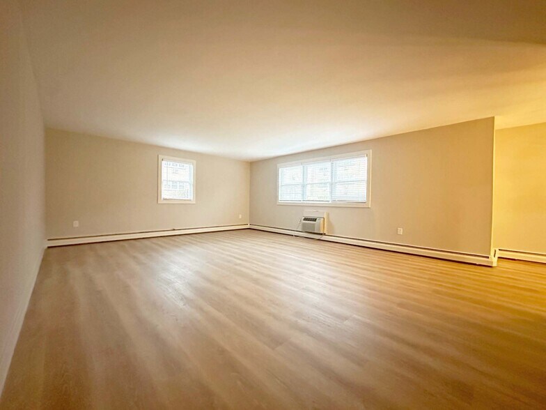 More Photos Of 200 Spruce St, Doylestown Multifamily For Sale