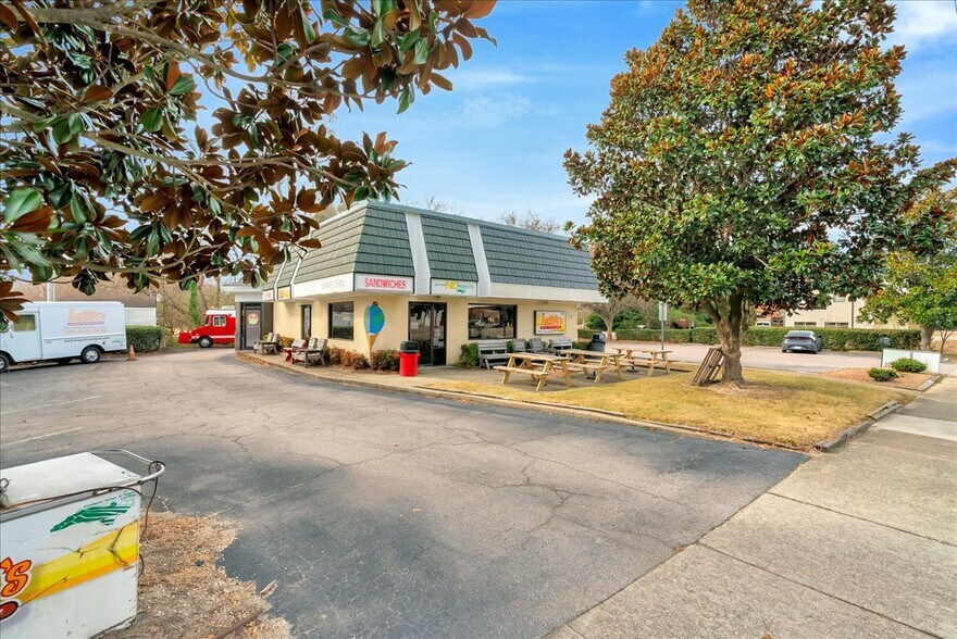 More Photos Of 306 Wait Ave, Wake Forest Fast Food For Sale