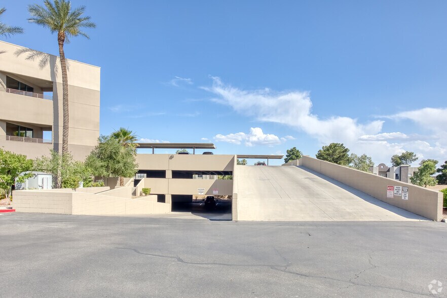 More Photos Of 500 N Rainbow Blvd, Las Vegas Office For Lease