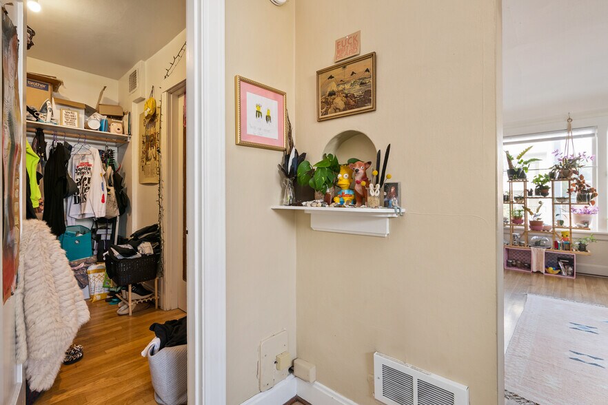 More Photos Of 4319 SW Oregon St, Seattle Apartments For Sale