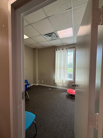 More Photos Of 421 N Sam Rayburn Fwy, Sherman Medical For Lease