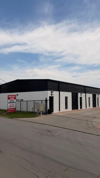 Primary Photo Of 11166 Ables Ln, Dallas Warehouse For Lease
