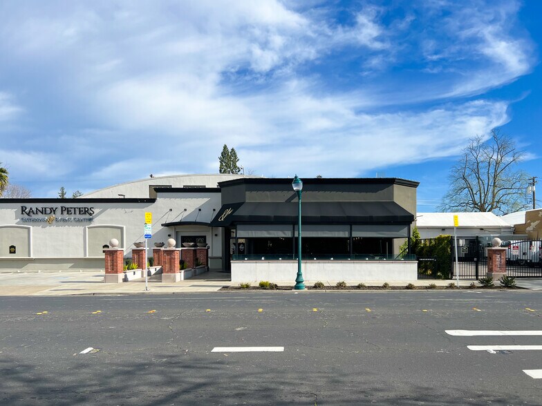 More Photos Of 105 Vernon St, Roseville Freestanding For Sale