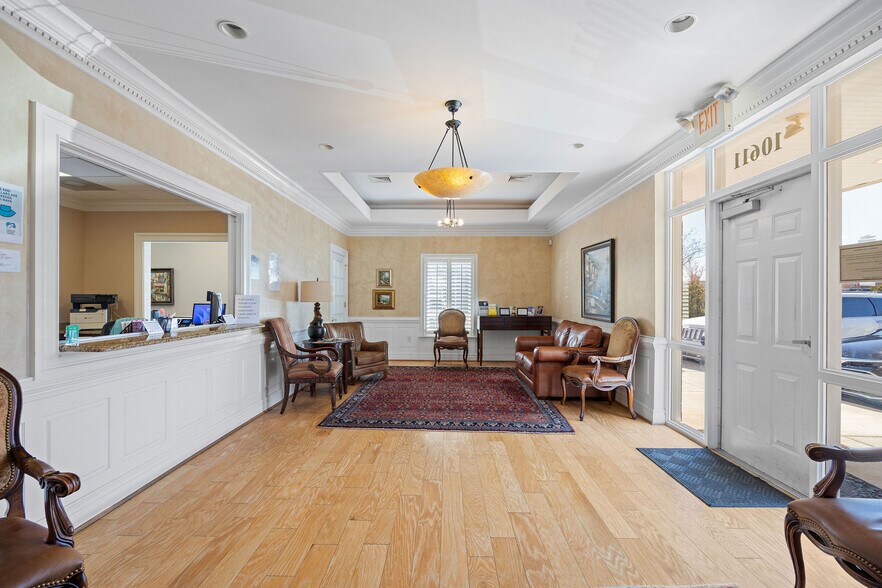 More Photos Of 10611 Greenyard Way, Chester Medical For Sale