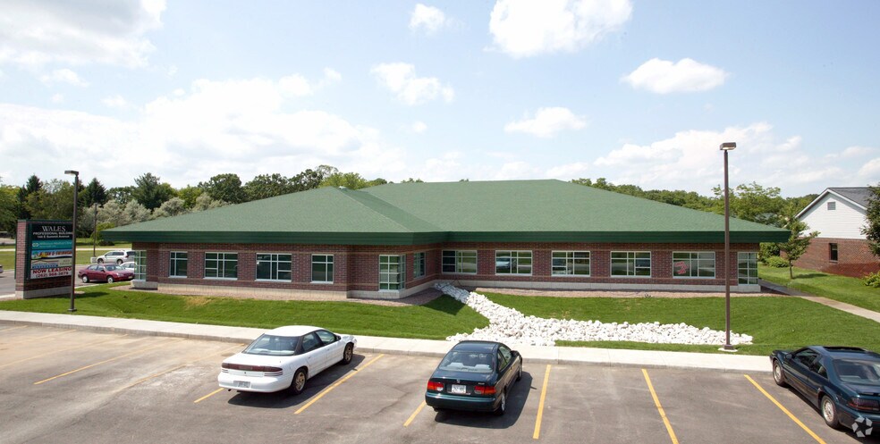 More Photos Of 144 E Summit Ave, Wales Medical For Sale