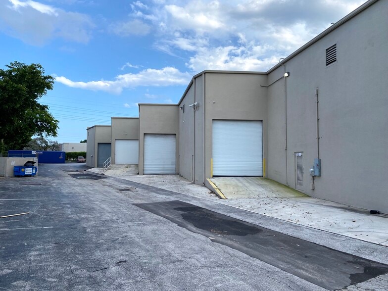 More Photos Of 2101 NW 33rd St, Pompano Beach Unknown For Lease