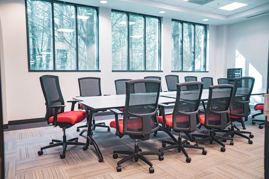 More Photos Of 5955 State Bridge Rd, Johns Creek Coworking Space