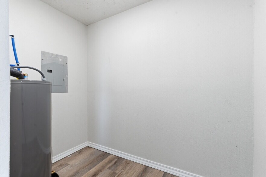 More Photos Of 301 Mount Vernon Blvd, Mount Vernon Apartments For Sale