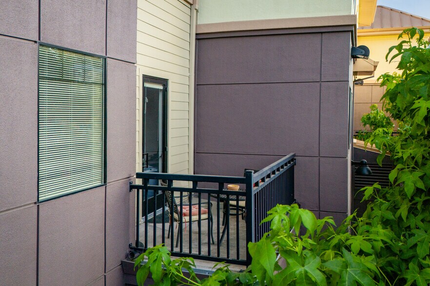 More Photos Of 900 E Main St, Grass Valley Medical For Sale