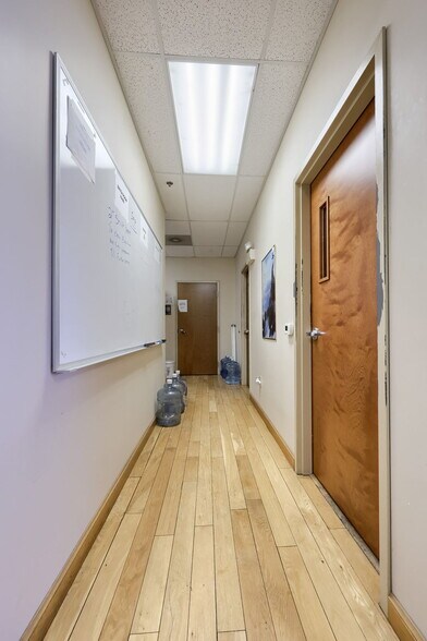 More Photos Of 301 Commerce Dr, New Holland Warehouse For Sale