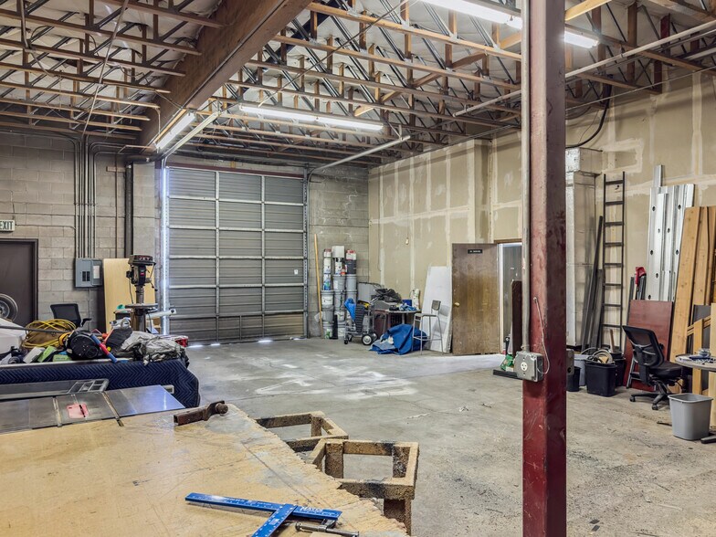 More Photos Of 5098 W Amelia Earhart, Salt Lake City Light Manufacturing For Sale