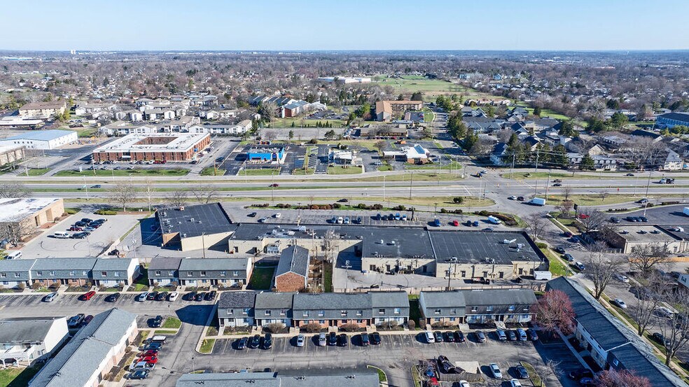 More Photos Of 1931-1977 E Dublin Granville Rd, Columbus General Retail For Sale