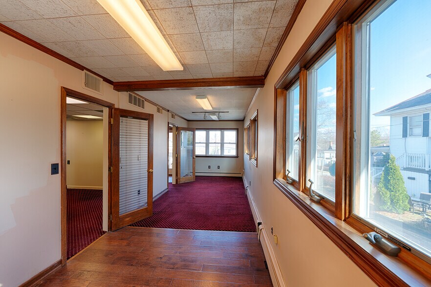 More Photos Of 105 Gleneida Ave, Carmel Office For Sale