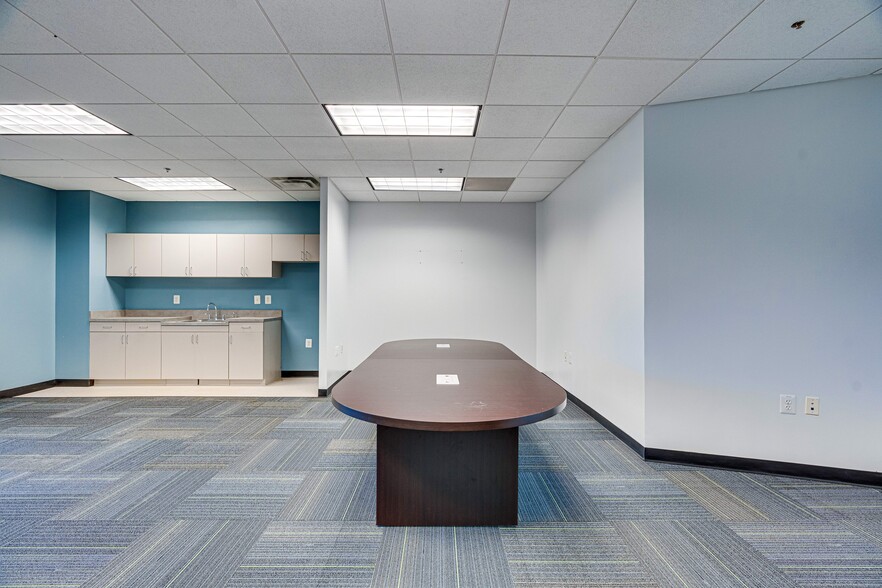 More Photos Of 1984 Isaac Newton Sq W, Reston Office For Lease