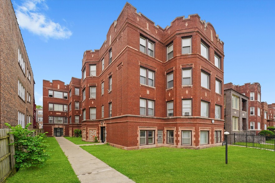More Photos Of 7932 S Saint Lawrence Ave, Chicago Apartments For Sale