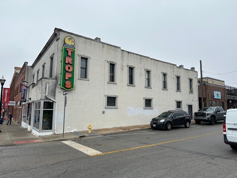 Primary Photo Of 420 S Campbell Ave, Springfield Storefront Retail Residential For Sale