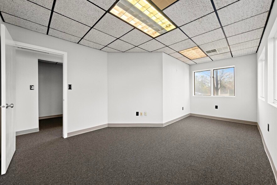 More Photos Of 675 Route 72 E, Manahawkin Office For Sale