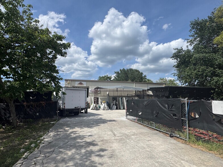 More Photos Of 71 W Illiana St, Orlando Warehouse For Sale