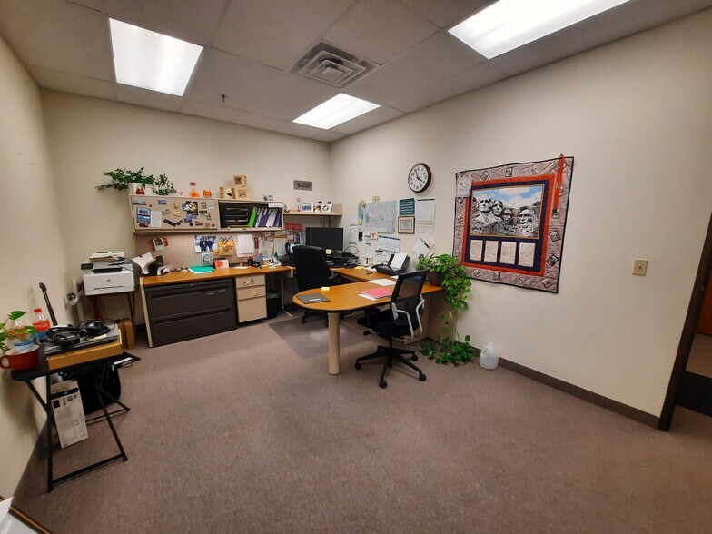 More Photos Of 909 E St Patrick St, Rapid City Storefront Retail Office For Sale