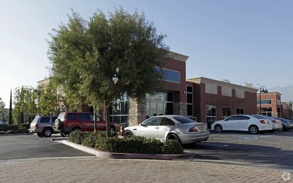 More Photos Of 8273 White Oak Ave, Rancho Cucamonga Office For Sale