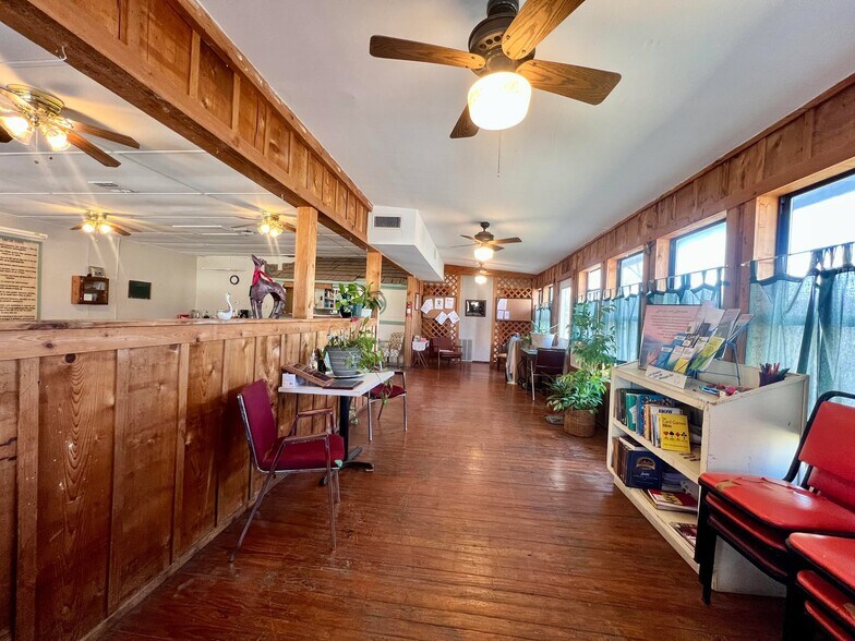 More Photos Of 309 FM 480, Center Point Fast Food For Sale