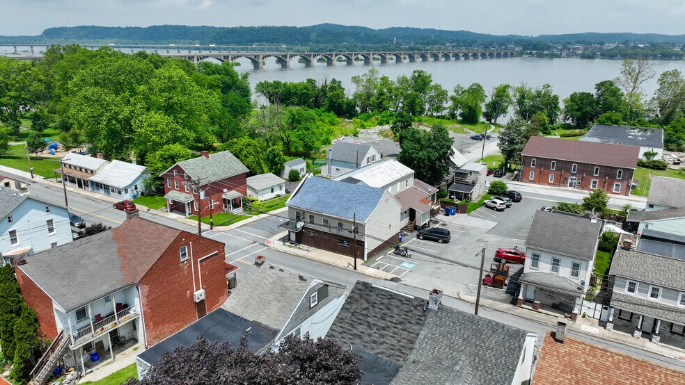 More Photos Of 601 S Front St, Wrightsville Specialty For Sale