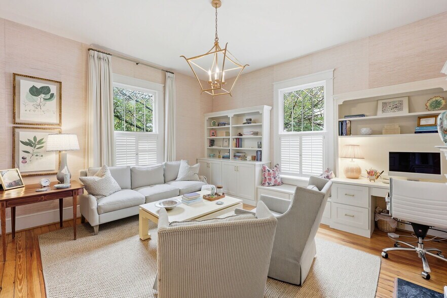 More Photos Of 610 Candler St, Gainesville Medical For Sale