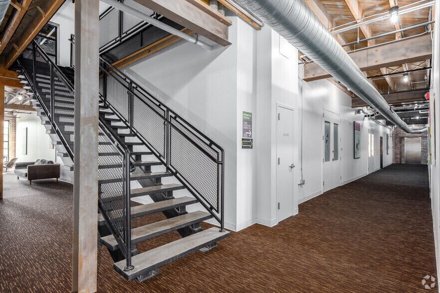 More Photos Of 101 N Haven St, Baltimore Showroom For Lease