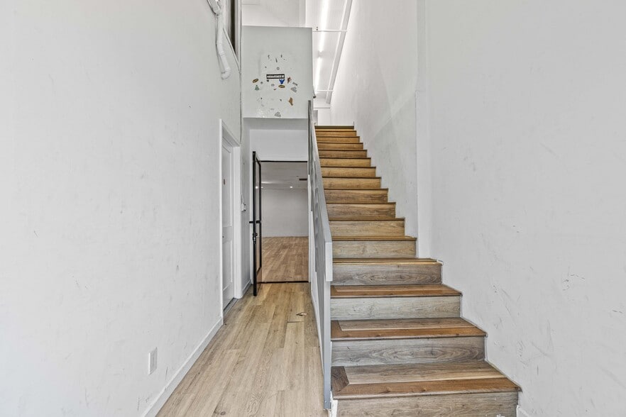 More Photos Of 1767 Standard Ave, Glendale Office For Lease