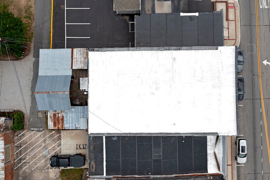 More Photos Of 117 N Jefferson Ave, Eatonton Storefront For Sale