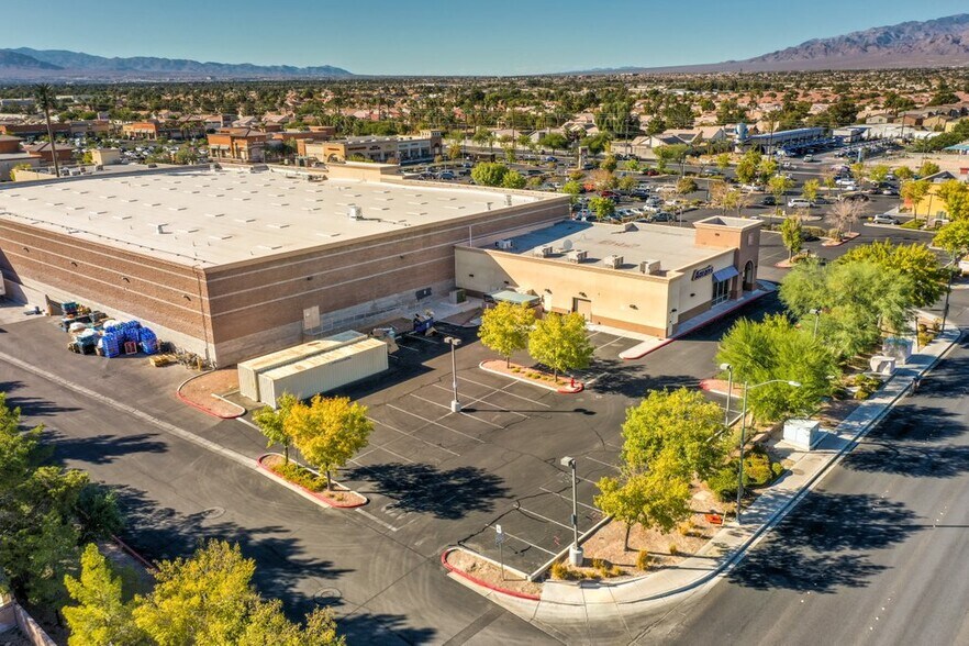 More Photos Of 2943-3073 W Craig Rd, North Las Vegas Unknown For Lease